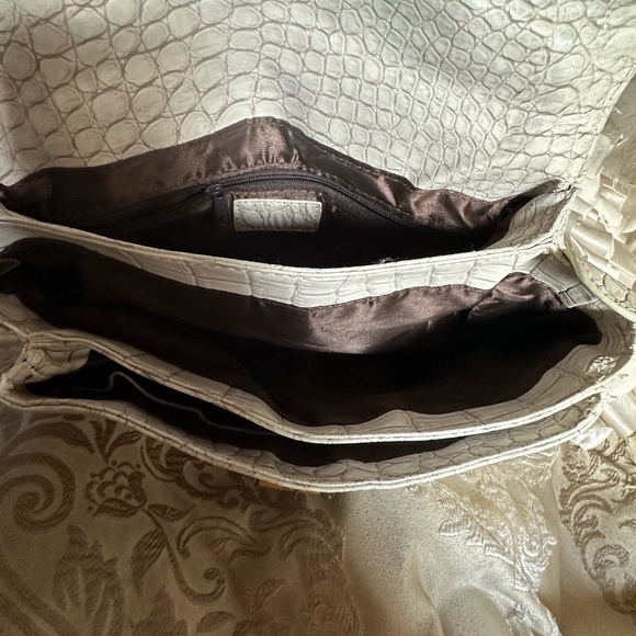 Purse - Picture 4 of 4